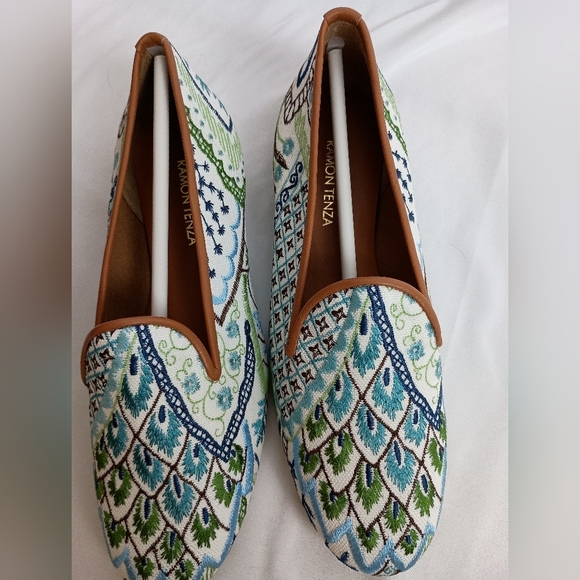 NEW RAMON TENZA Boho Multicolor Embroidered Women's Loafers (#867) - Picture 1 of 6